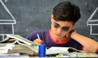 请用简洁的语言概括 请用简洁的语言概括发生在祥子身上的一件事