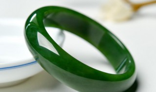 玉器翡翠价格大全（翡翠玉的价格一般多少钱）