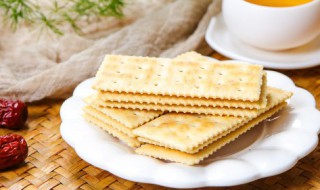 苏打饼干的保质期一般是多久（苏打饼干 保质期）