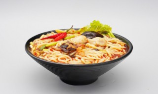 开个早餐店粉面汤怎么做好吃（早餐店的粉汤怎样做）