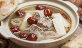 筒子骨怎么煲汤才好喝（筒子骨煲什么汤好喝）