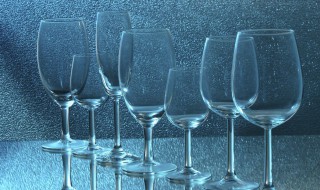 第一次使用的玻璃杯如何清洗 第一次玻璃杯怎么清洗