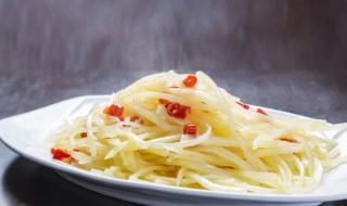 凉拌土豆条煮几分钟可以熟（凉拌土豆条一般煮几分钟）