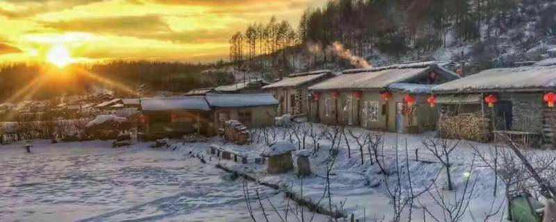 东北地区居民建筑特色（东北地区居民建筑特色和自然环境）