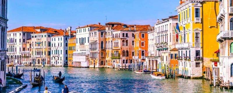 威尼斯是怎么建在水上的（威尼斯是如何建在水上的）
