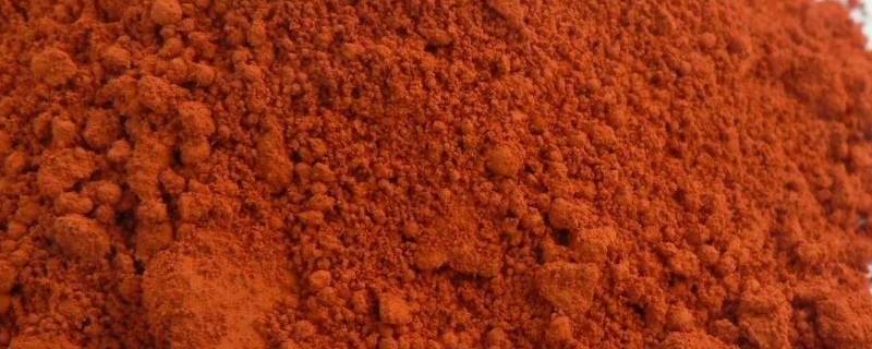 红色的铁粉是什么（铁粉是红色的吗）