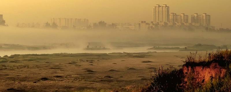 海市蜃楼一般出现在哪个季节（海市蜃楼经常出现在哪个季节）