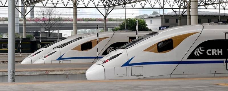 高铁从哪个门下车 高铁从哪个门下车啊