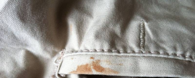 巧克力弄在衣服上洗得掉吗 巧克力弄在衣服上洗得掉吗放了几天