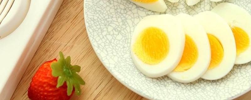 煮完的鸡蛋常温下可以放多久（煮鸡蛋常温下能放多久）