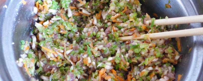 药芹饺子馅料怎么弄（药芹饺子馅怎么做）