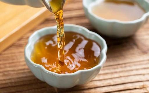 乌龙茶的副作用有哪些（乌龙茶的副作用有哪些禁忌）