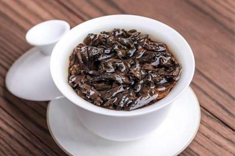 乌龙茶是绿茶还是红茶（乌龙茶是绿茶还是红茶有什么用）