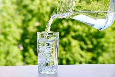 8杯水正确喝水时间表（8杯水正确喝水时间表减肥）