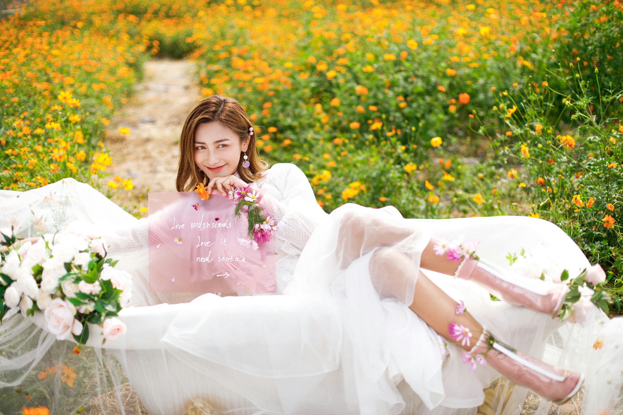 女方去男方家买什么东西比较合适 女方去男方家买什么东西比较合适还小礼