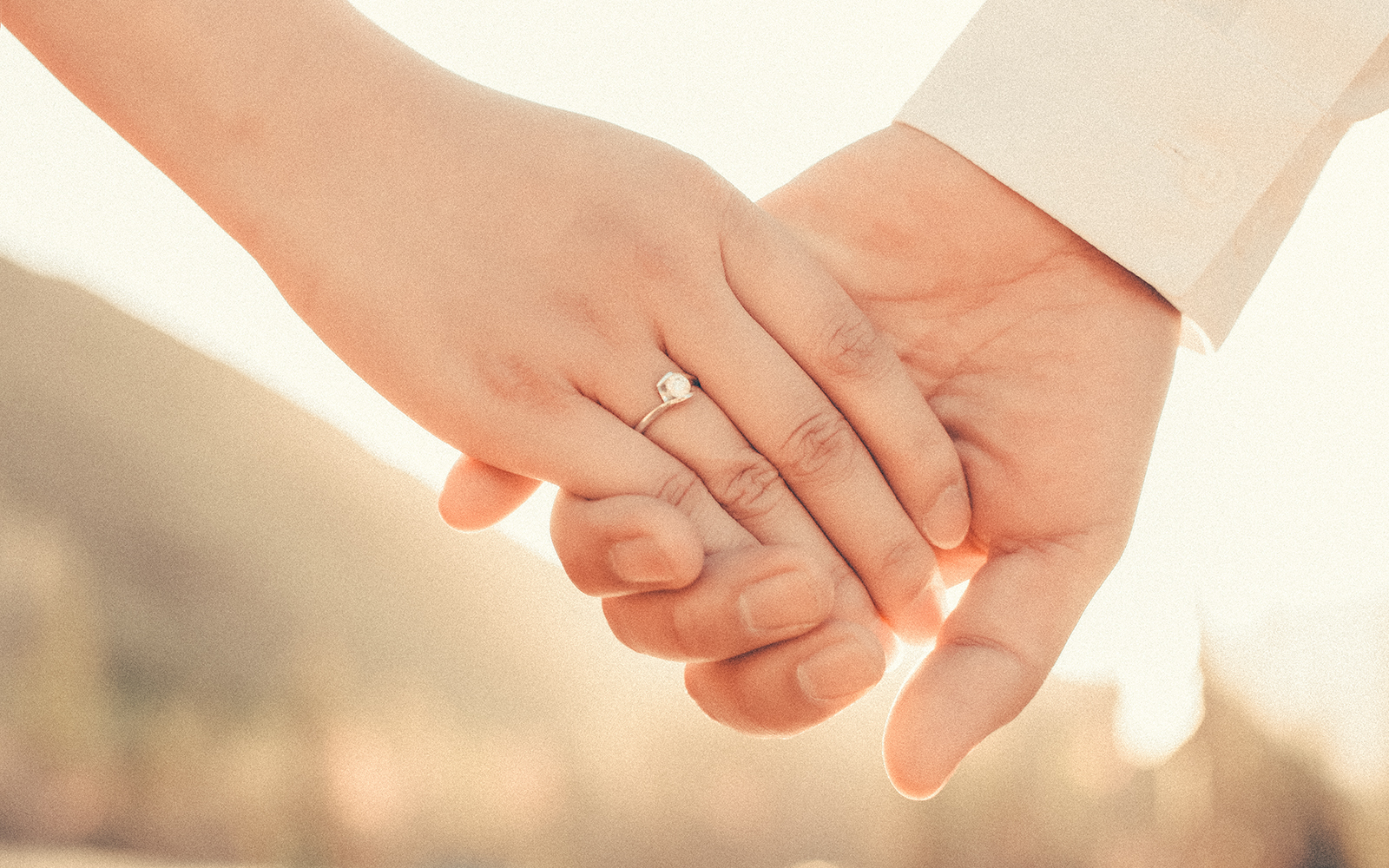 10克拉钻戒多少钱（10克拉钻戒多少钱?）