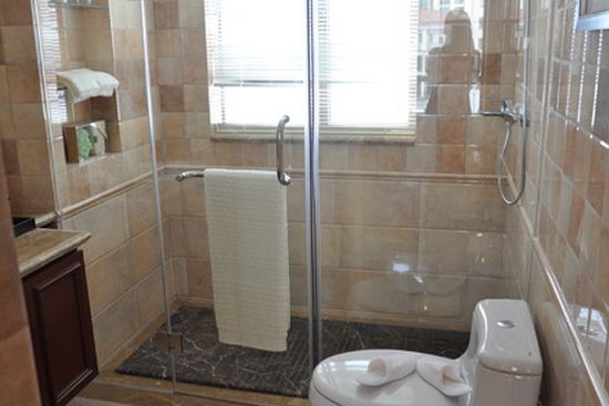 淋浴屏怎么安装，淋浴屏安装步骤 卫生间浴屏怎么安装