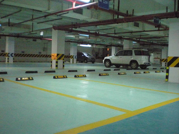 环氧地坪漆施工注意事项 环氧地坪漆施工注意事项及要求