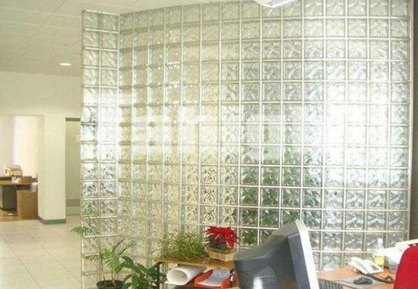 玻璃砖墙的优点解析 玻璃砖墙的优点解析图