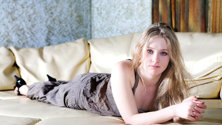 注重插入的角度问题富有色彩的传教士 注重插入的角度问题富有色彩的传教士