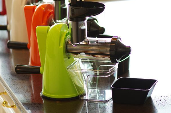 果汁机怎么使用 随身果汁机怎么用