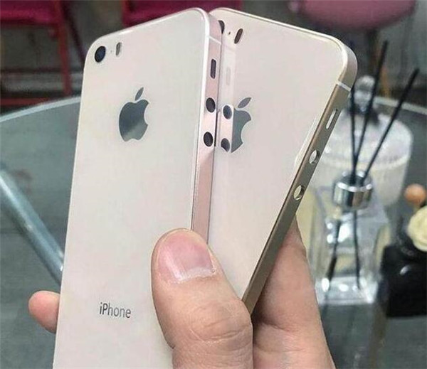 ​ 苹果新品发布 “廉价”iPhoneX、学生版iPad