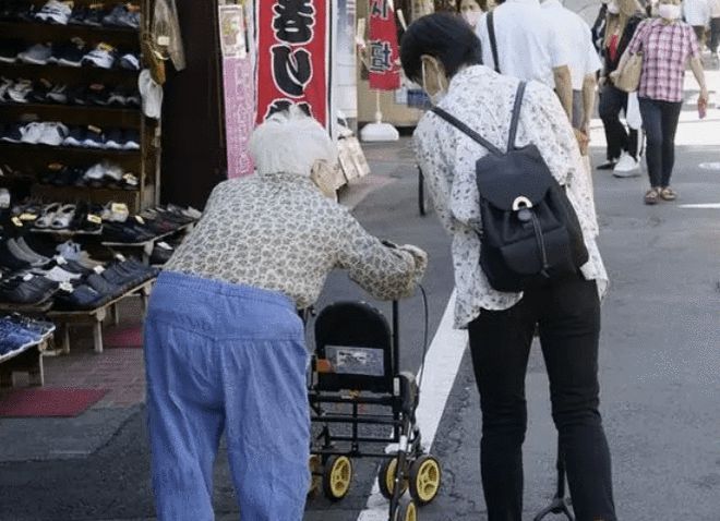 这是日本最大的危机， 现在又一个坏消息传来  