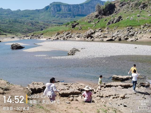 记者毕节采访遭不明身份人士殴打致头皮血肿、右眼挫伤等，当地回应 