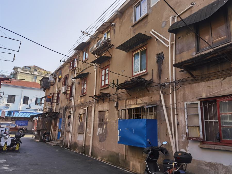 难道用救护车拉来吗 让救护车
