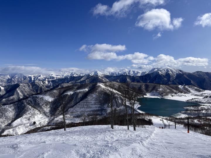 一中国游客在日滑雪场身亡 中国滑雪场价格
